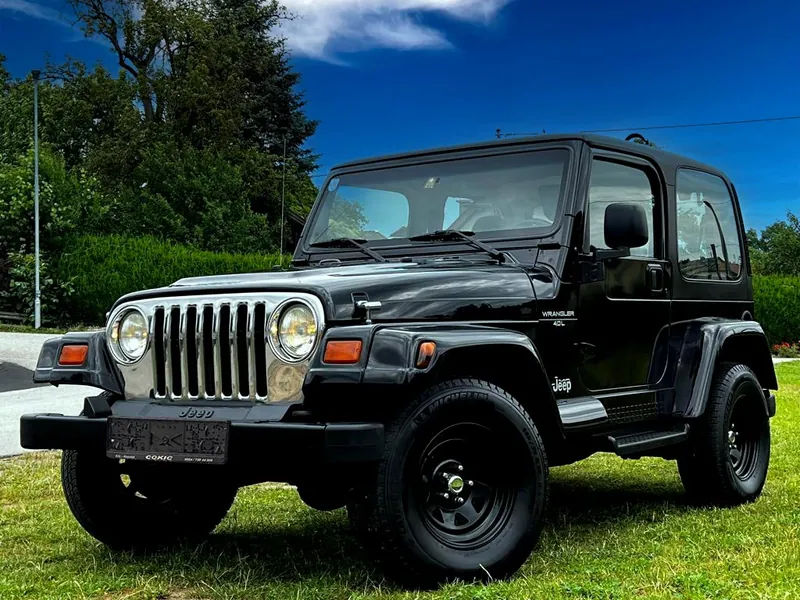 Jeep Wrangler in Schwarz